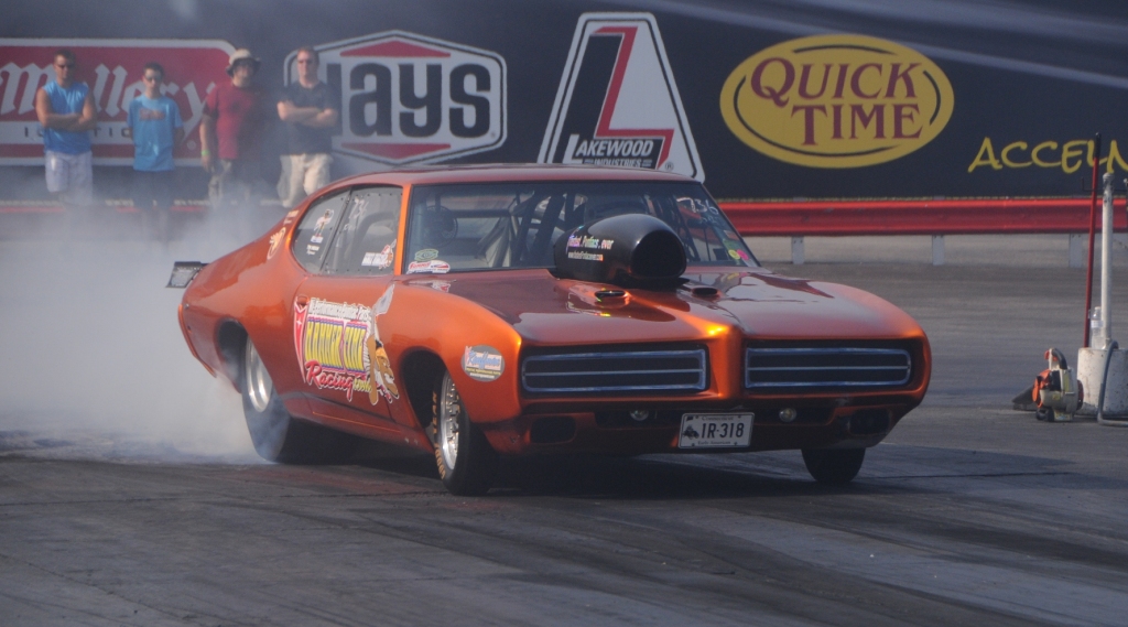 Scott Fischer 1969 GTO burnout Norwalk 2014